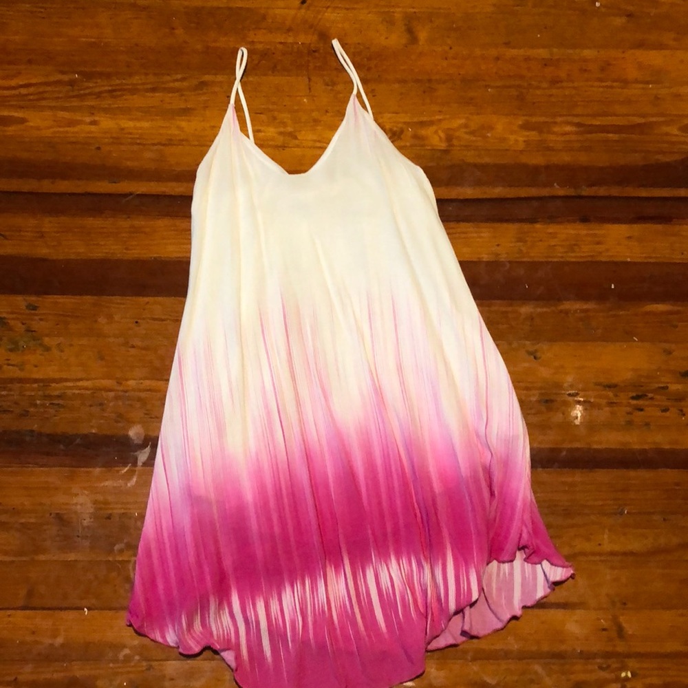 White/pink dress